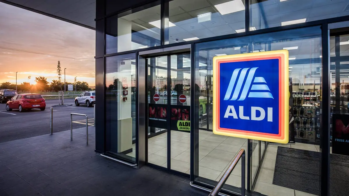 Aldi Launches Compact Pocket Umbrella for Dog Walkers