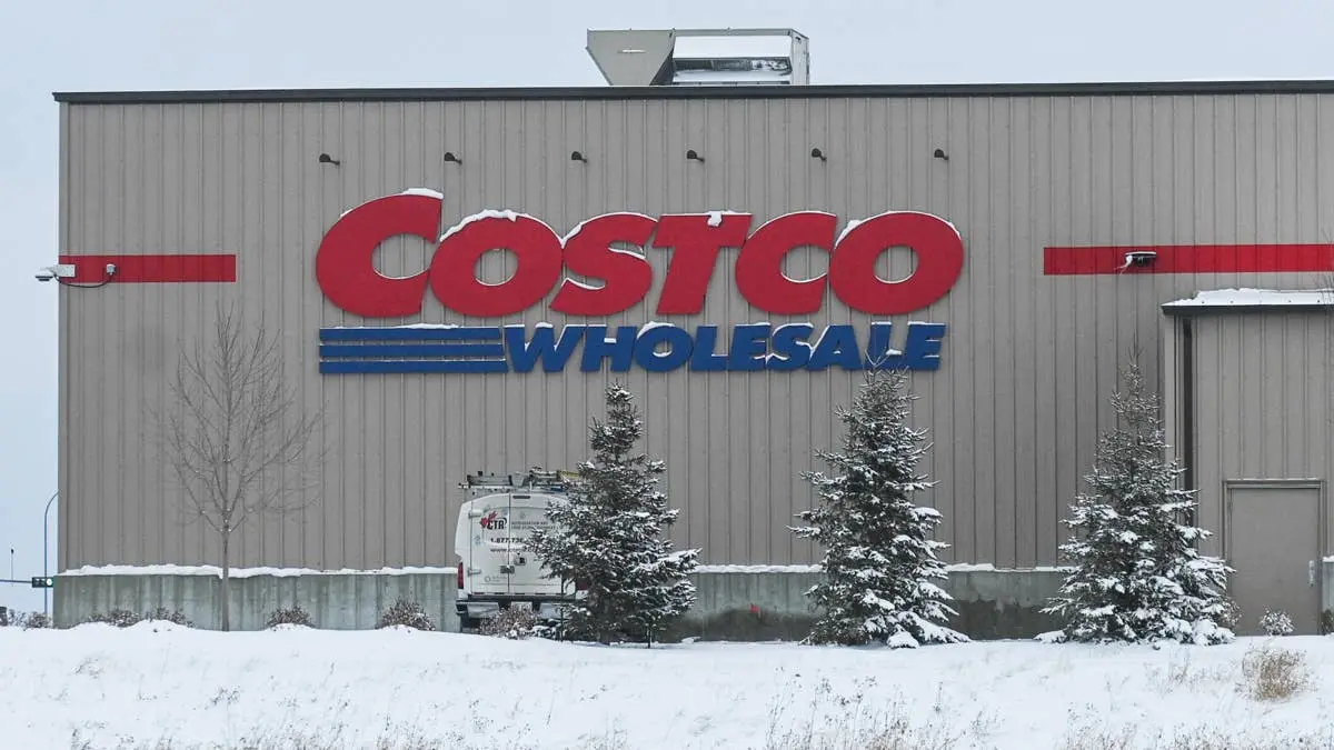 Costco Launches Heated Winter Jacket Perfect for Cold Weather Pet Owners