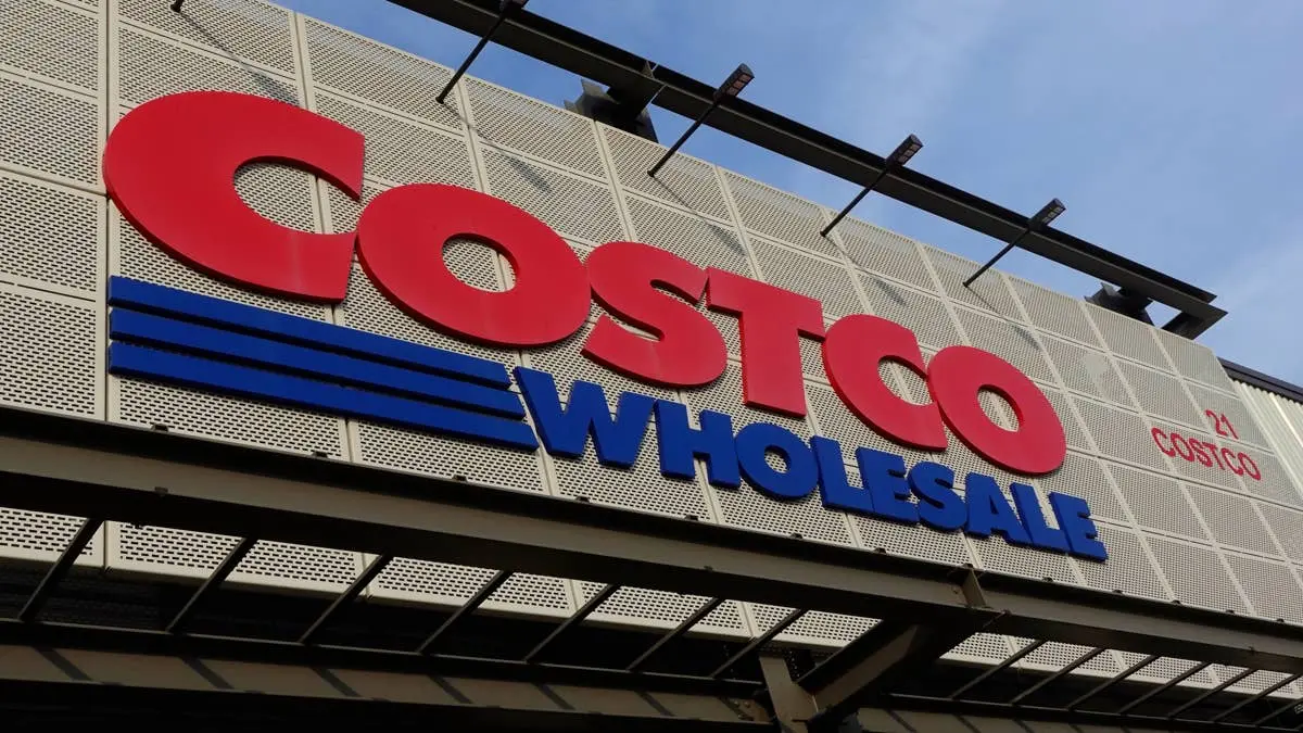 Costco Offers Columbia Women's Half Snap Pullover Fleece for Fall Dog Walks