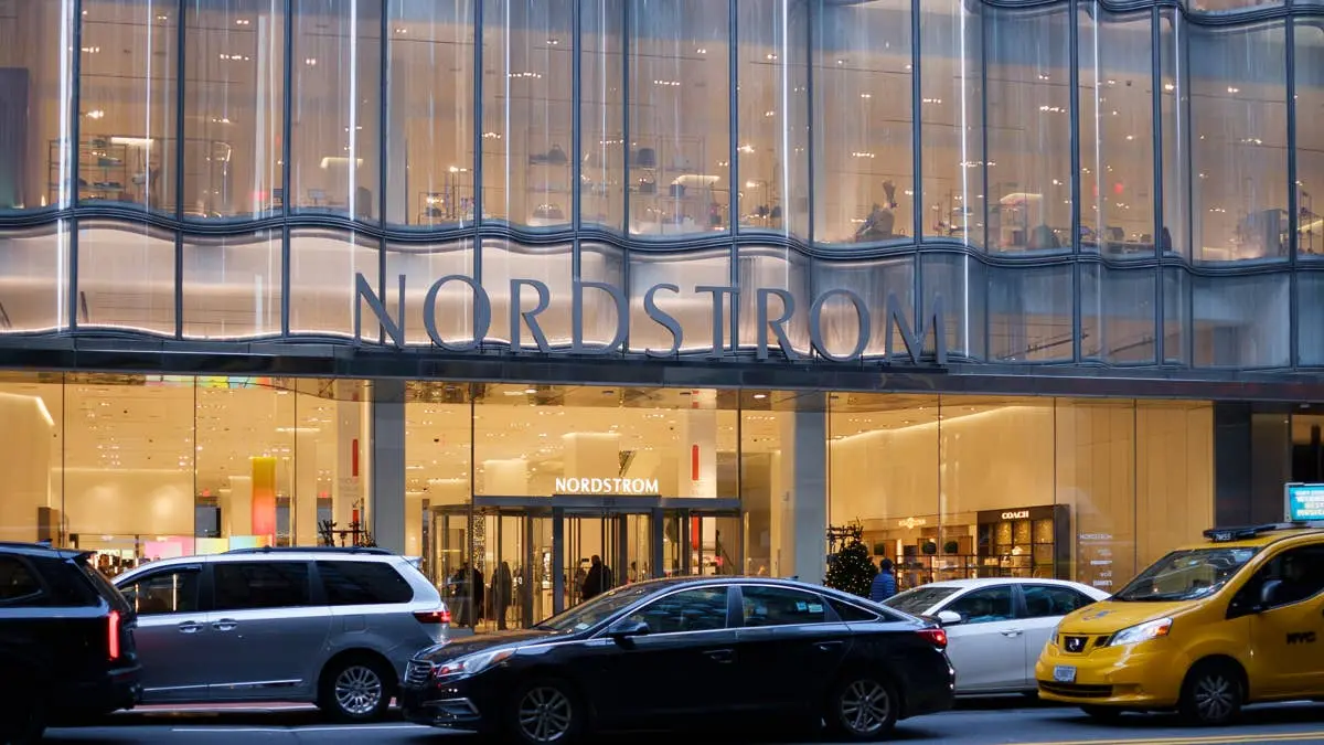 Nordstrom Introduces Hand‑Woven Eco‑Friendly Dog Food Mat