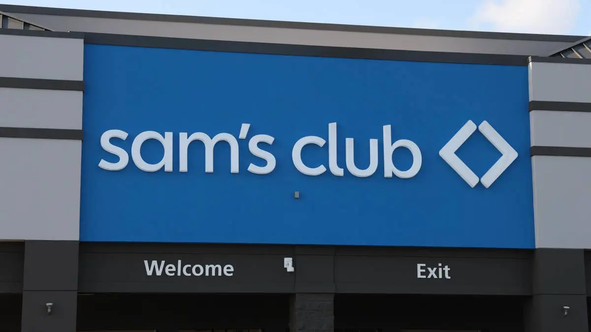Sam’s Club Unveils New Member’s Mark Bolster Pet Bed For Winter Comfort